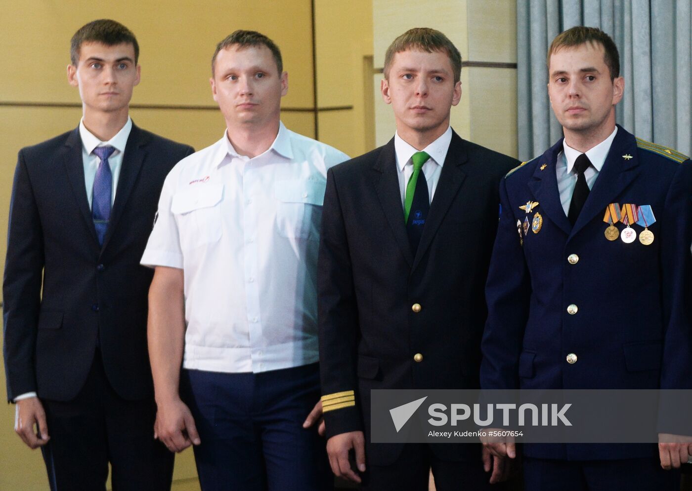 Introduction of Roscosmos cosmonaut candidates