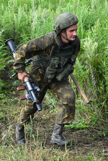 Russia's Pacific Fleet holds marine corps drills