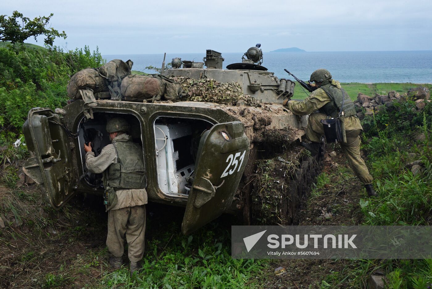 Russia's Pacific Fleet holds marine corps drills