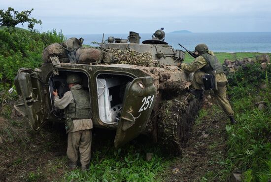 Russia's Pacific Fleet holds marine corps drills