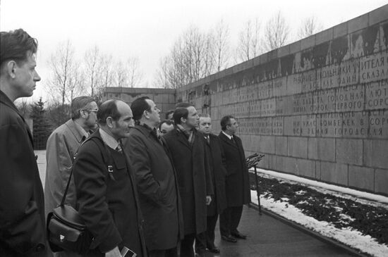 US trade union delegation visits Leningrad