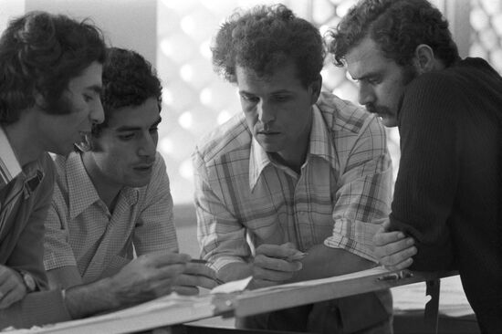 Soviet professionals in Tunisia