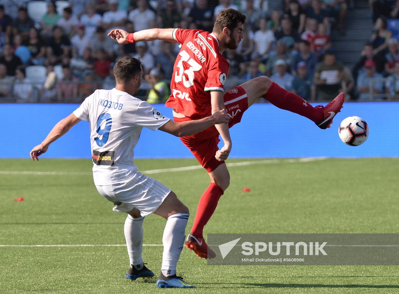 Football. Russian Premier League. Orenburg vs. Lokomotiv