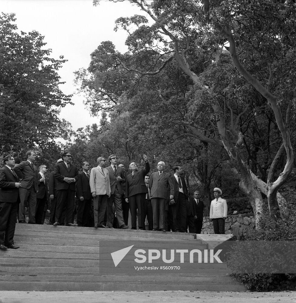 King of Nepal visits the USSR