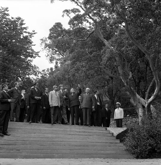 King of Nepal visits the USSR