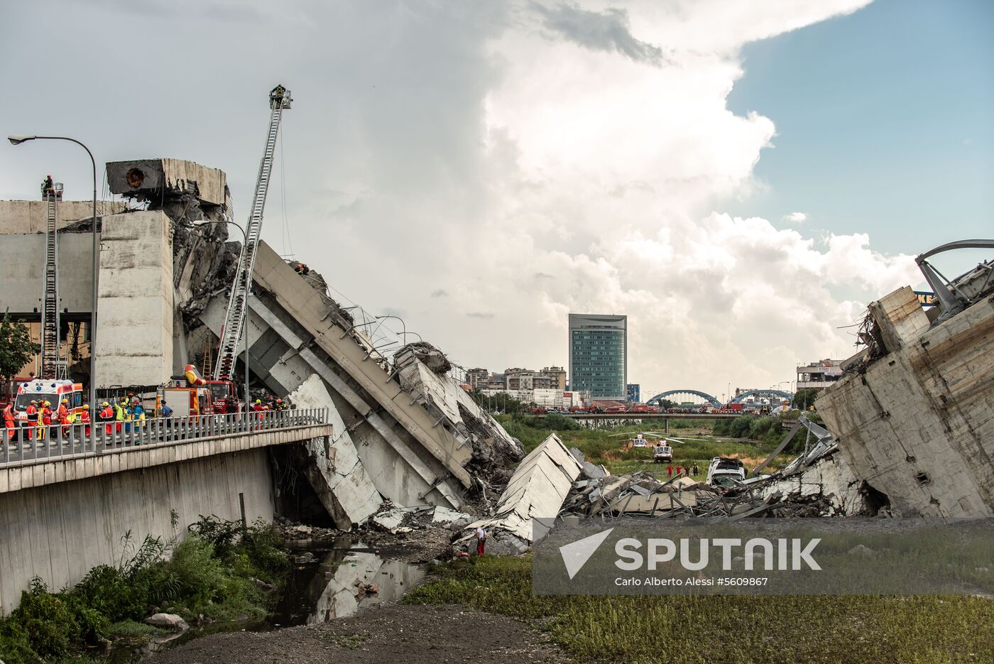Highway bridge collapses in Genoa