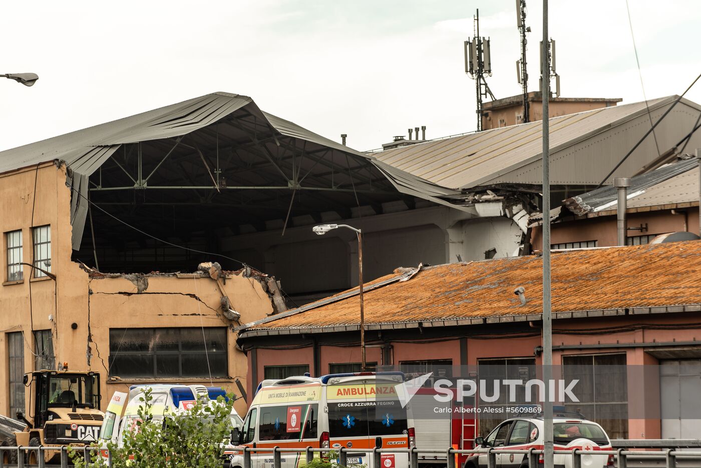 Highway bridge collapses in Genoa