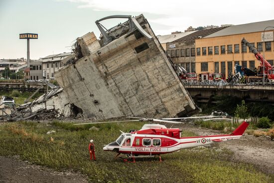 Highway bridge collapses in Genoa