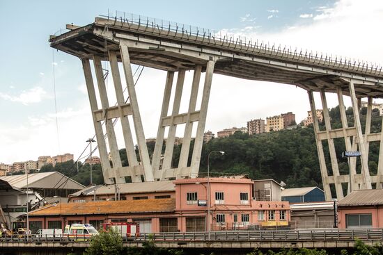 Highway bridge collapses in Genoa