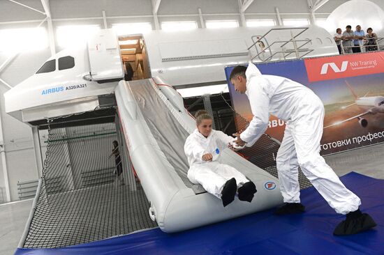 NW Training Center for flight crews opens