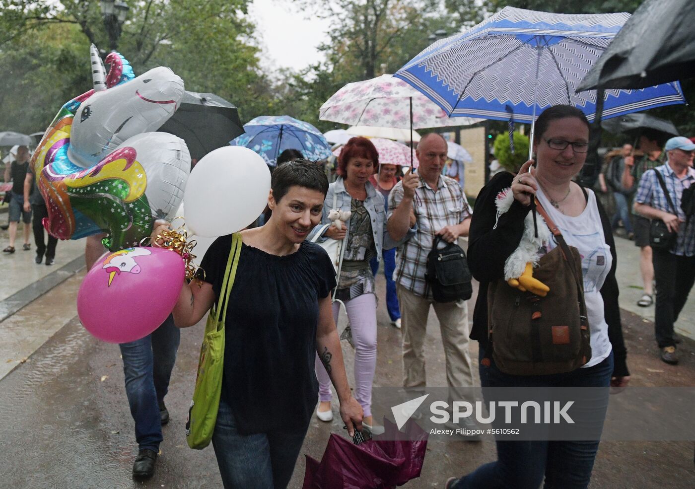Mothers' March in support of defendants in New Greatness case