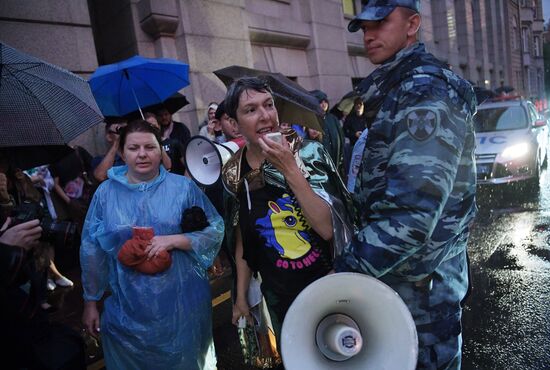 Mothers' March in support of defendants in New Greatness case