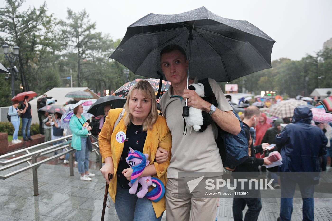 Mothers' March in support of defendants in New Greatness case