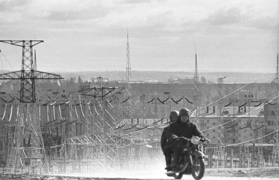 Construction of Ust-Ilimsk Hydroelectric Power Station