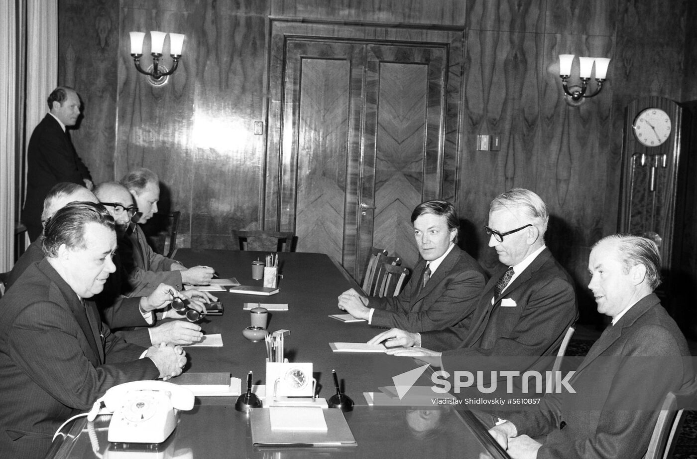Australia's Minister for Shipping and Transport Peter Nixon's visit to USSR