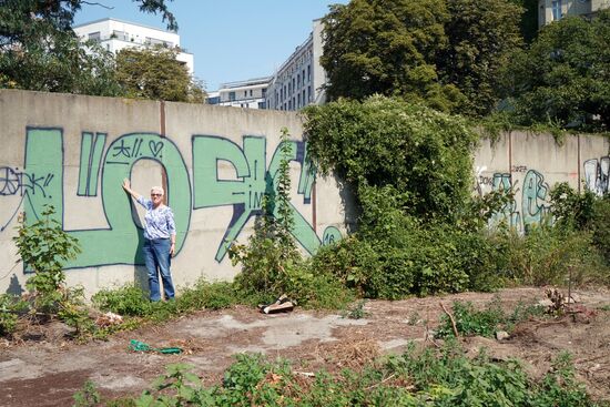 Forlorn section of Berlin Wall re-discovered in Germany