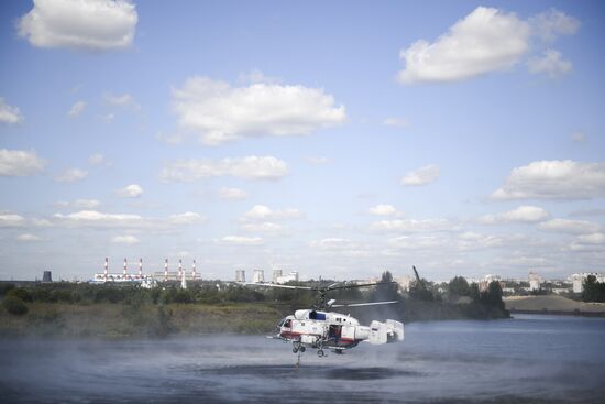 Demonstration by Moscow Department of Civil Defense, Emergencies and Fire Safety to mark Air Fleet Day