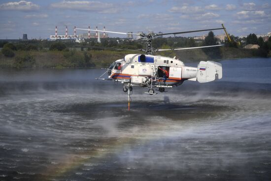 Demonstration by Moscow Department of Civil Defense, Emergencies and Fire Safety to mark Air Fleet Day