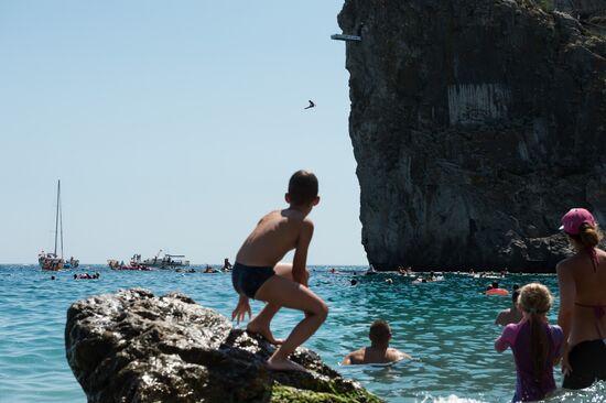 Freerate Cliff Diving World Cup international tournament in Crimea