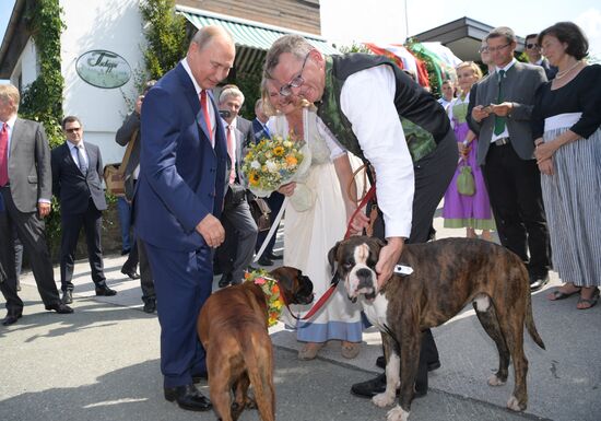 Russian President Vladimir Putin pays a visit to Austria
