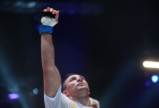 Mixed martial arts. Aleksander Emelianenko vs. Tony Johnson