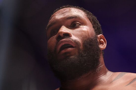 Mixed martial arts. Aleksander Emelianenko vs. Tony Johnson