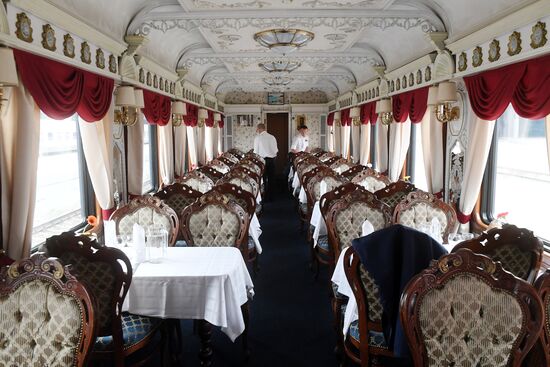 Imperial Russia tourist train departs