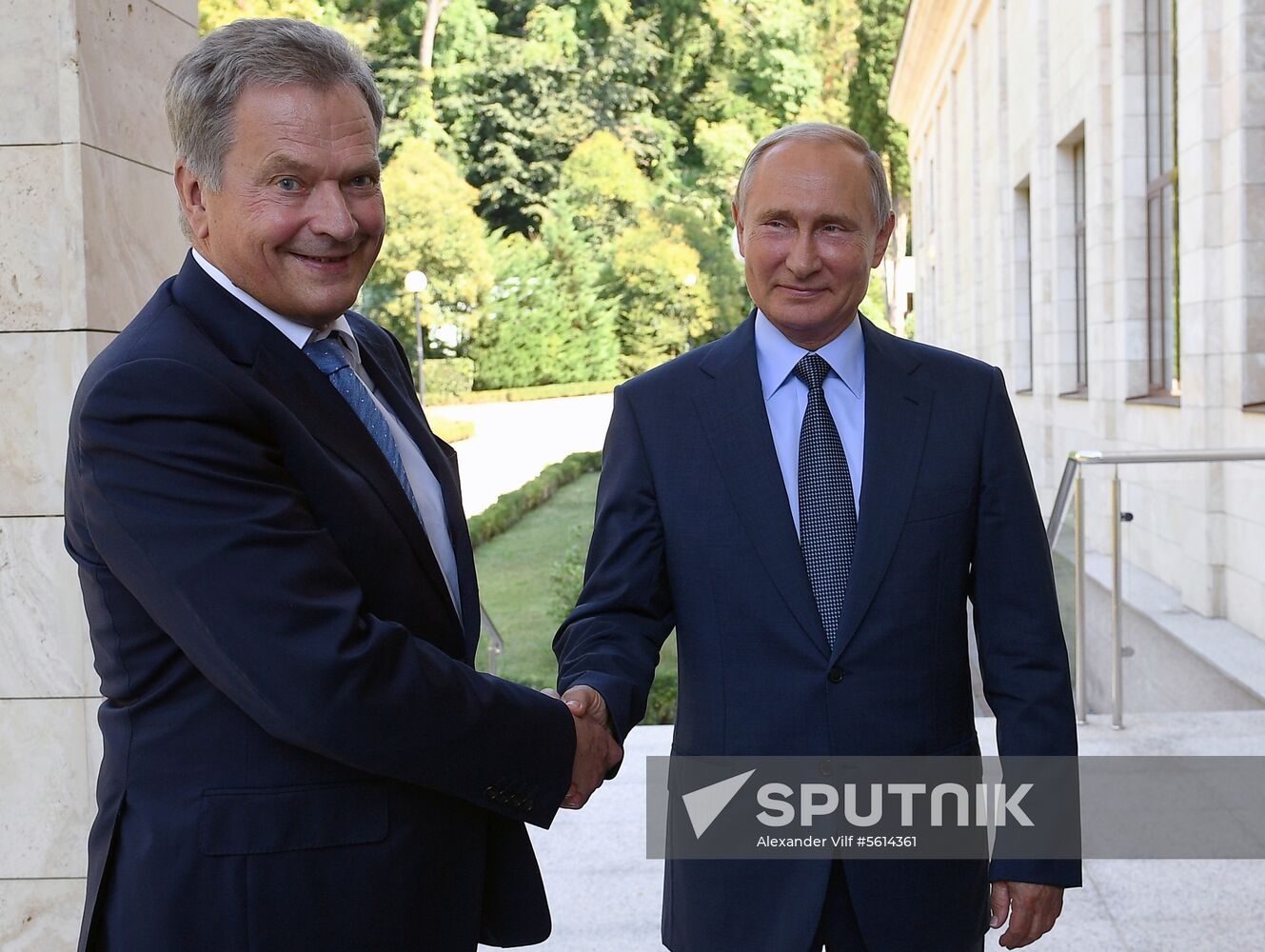 Russian President Vladimir Putin meets with Finnish President Sauli Niinisto