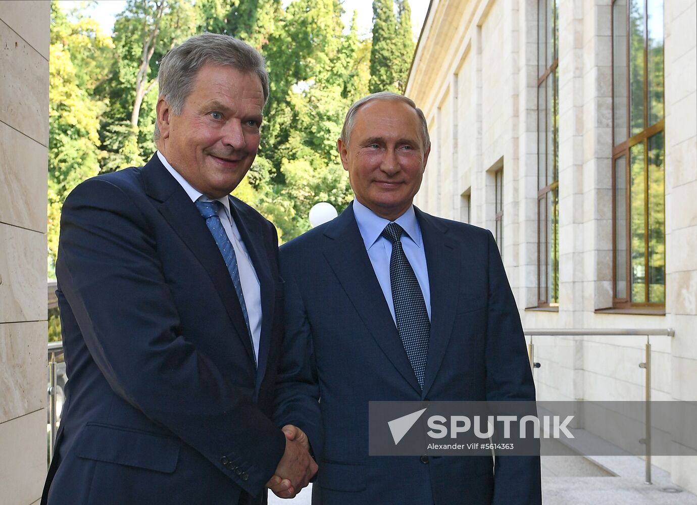 Russian President Vladimir Putin meets with Finnish President Sauli Niinisto