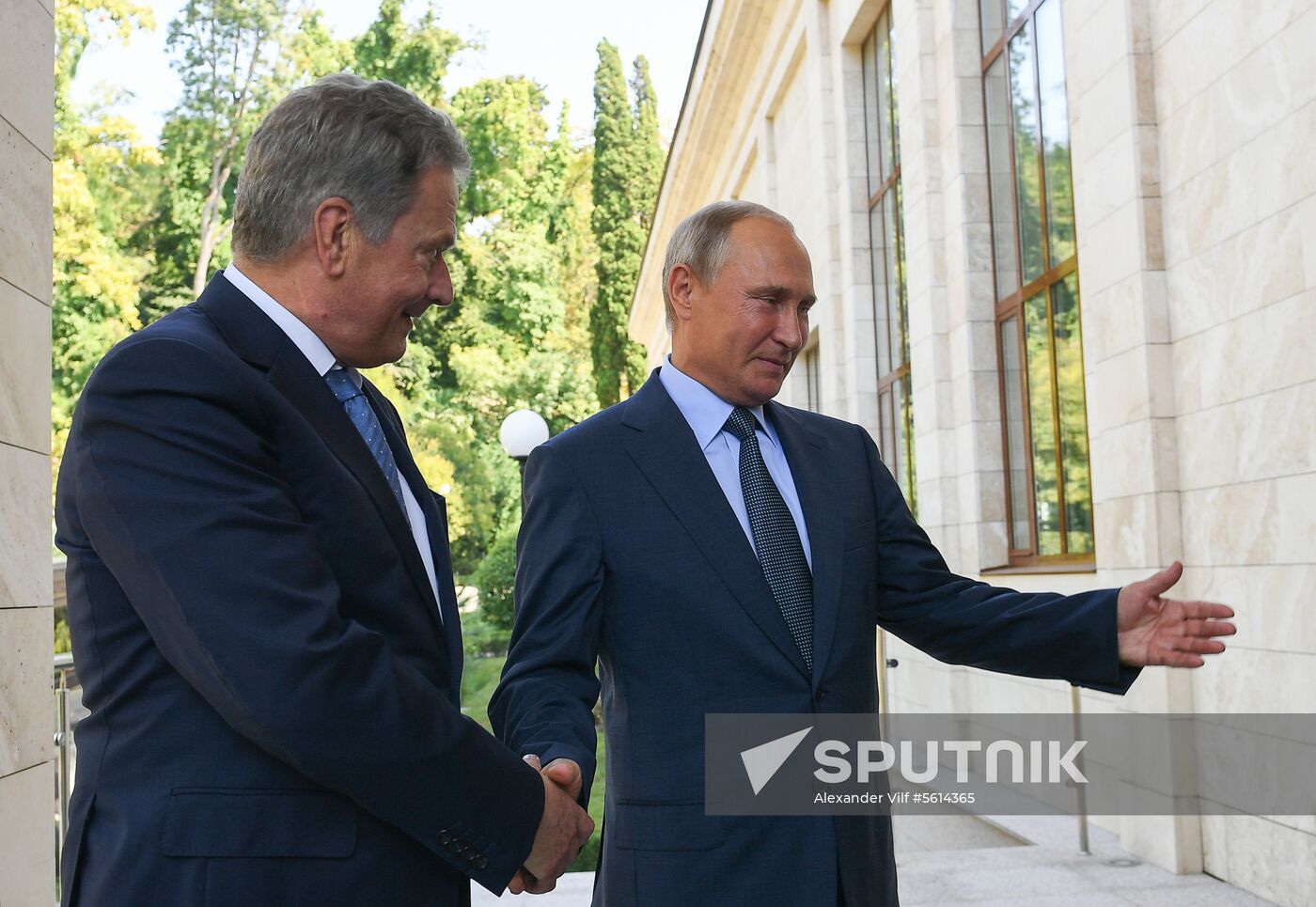 Russian President Vladimir Putin meets with Finnish President Sauli Niinisto