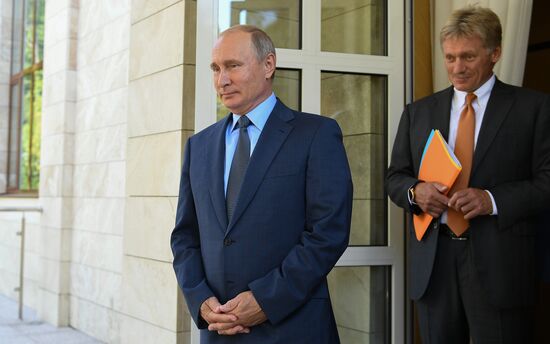 Russian President Vladimir Putin meets with Finnish President Sauli Niinisto