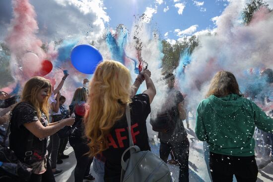 Tricolor festival on Russia's National Flag Day