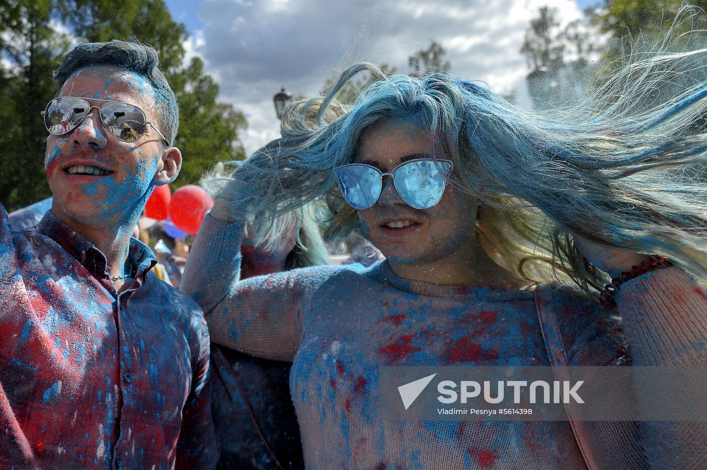 Tricolor festival on Russia's National Flag Day