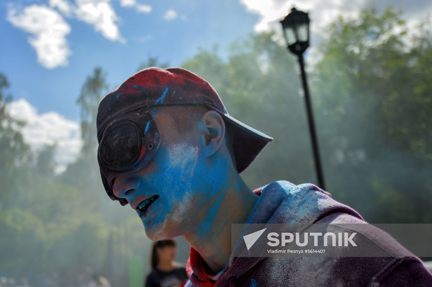 Tricolor festival on Russia's National Flag Day