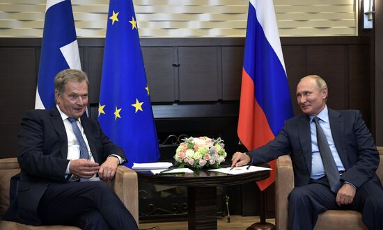 Russian President Vladimir Putin meets with Finnish President Sauli Niinisto