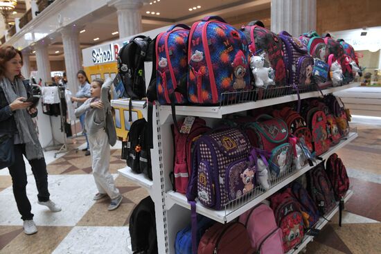 School bazaar Big Break
