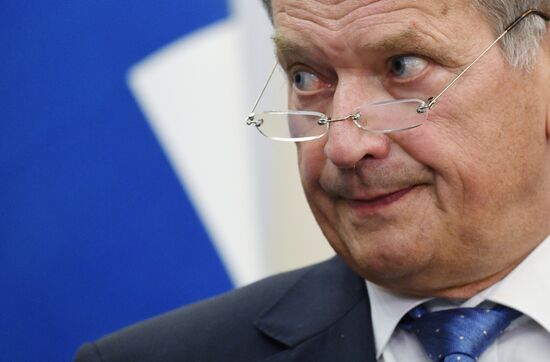 Russian President Vladimir Putin meets with Finnish President Sauli Niinisto