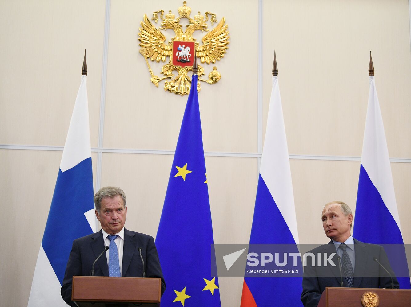 Russian President Vladimir Putin meets with Finnish President Sauli Niinisto