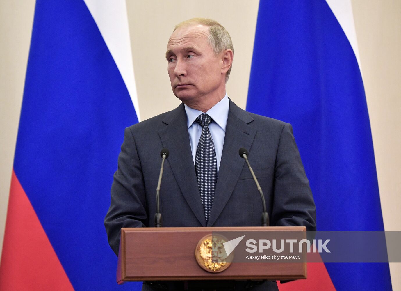 Russian President Vladimir Putin meets with Finnish President Sauli Niinisto
