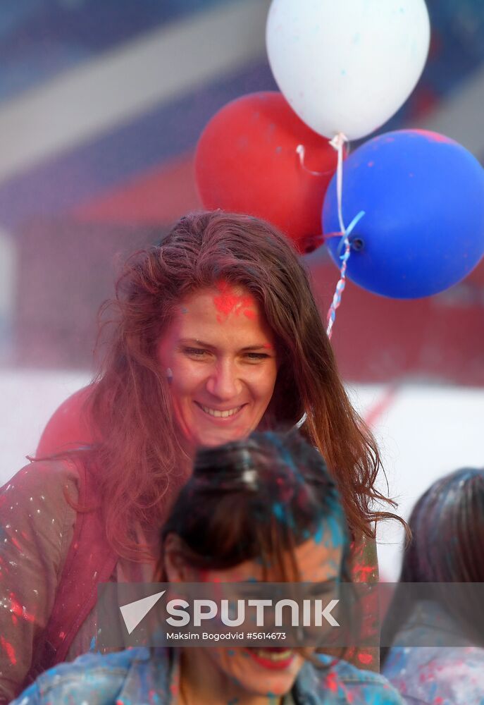 Tricolor festival on Russia's National Flag Day