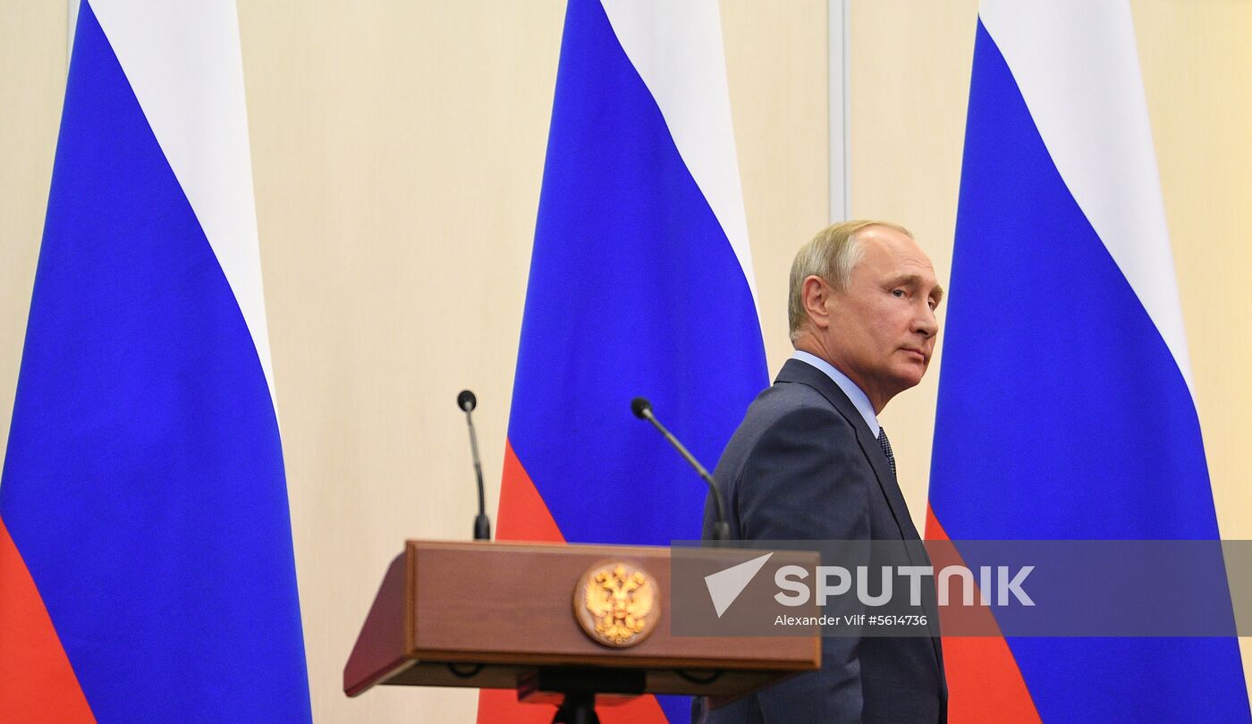 Russian President Vladimir Putin meets with Finnish President Sauli Niinisto