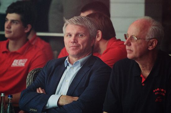 Vladimir Putin attends international combat sambo tournament