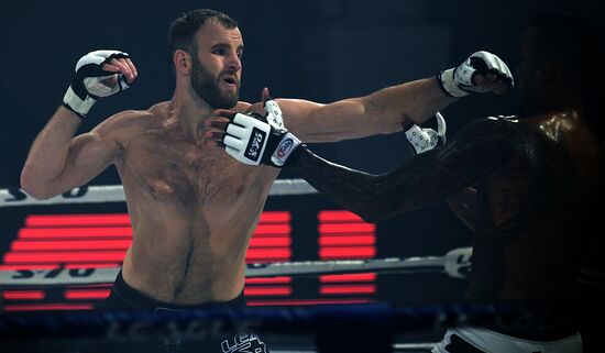 Vladimir Putin attends international combat sambo tournament