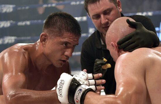 Vladimir Putin attends international combat sambo tournament