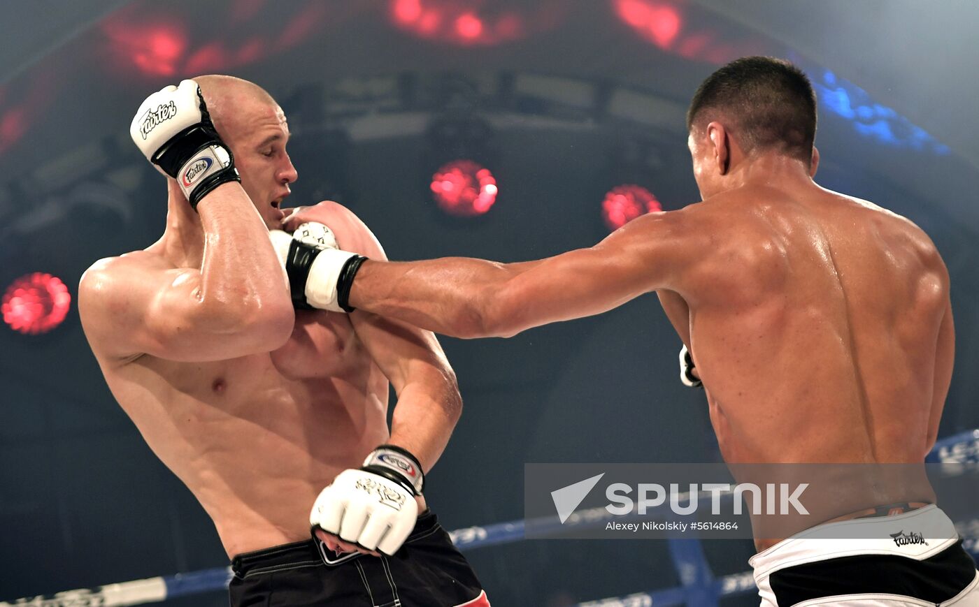 Vladimir Putin attends international combat sambo tournament