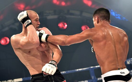 Vladimir Putin attends international combat sambo tournament