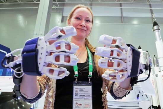 4th Army 2018 International Military Technical Forum. Day three