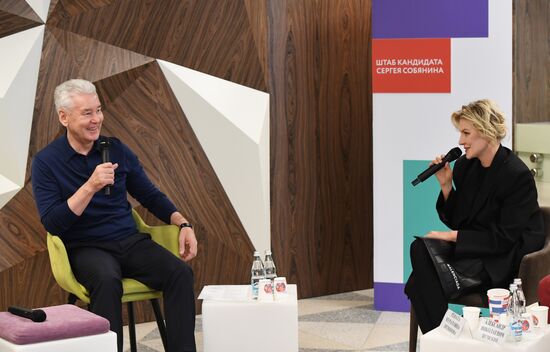 Roundtable with Sobyanin on transport development