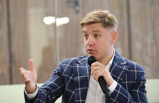 Roundtable with Sobyanin on transport development