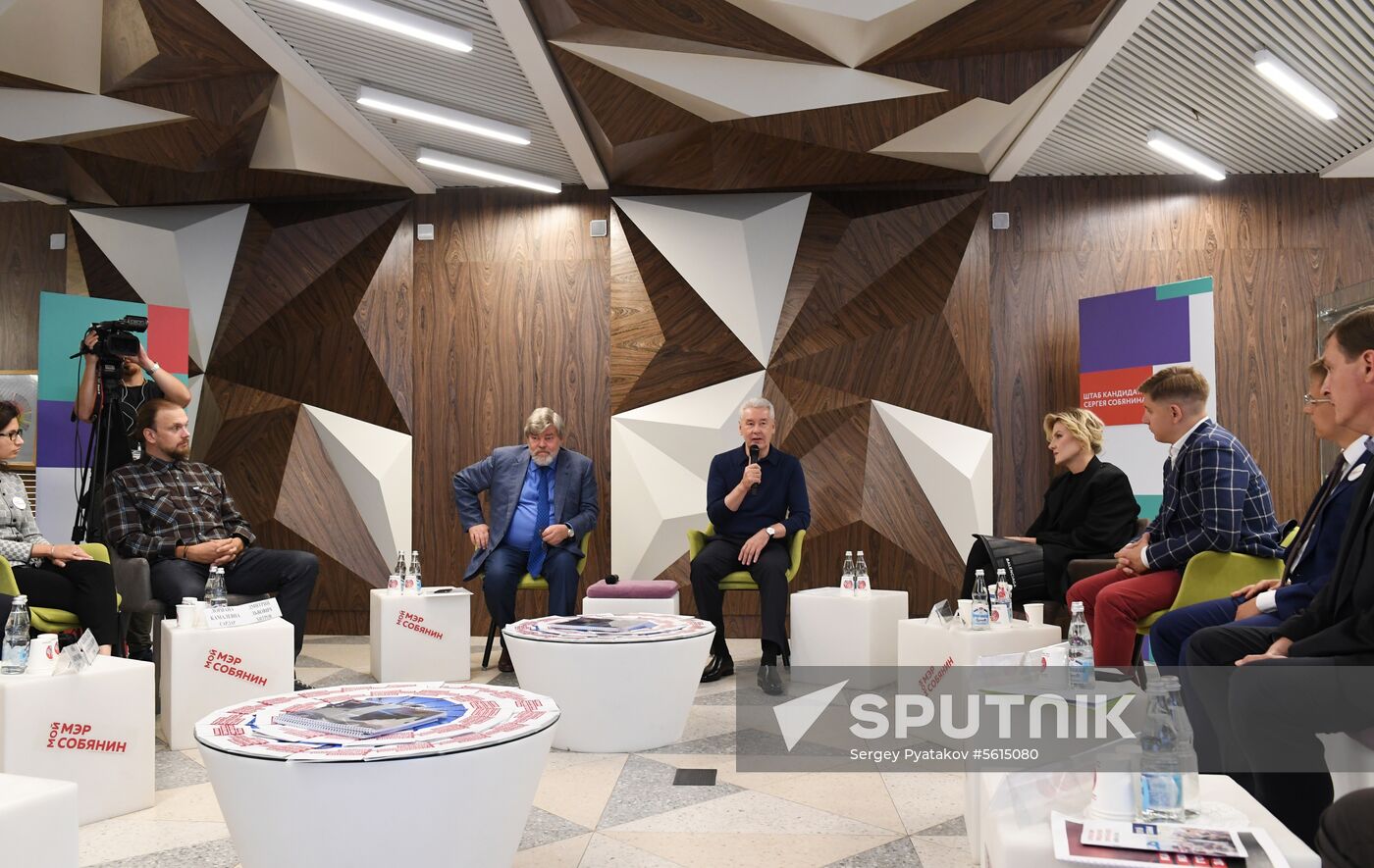 Roundtable with Sobyanin on transport development